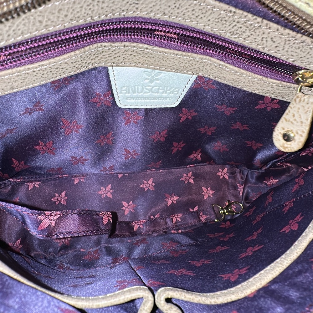 ANUSCHKA AFRICAN LEOPARD HAND PAINTED LEATHER CROSSBODY - Picture 8 of 14